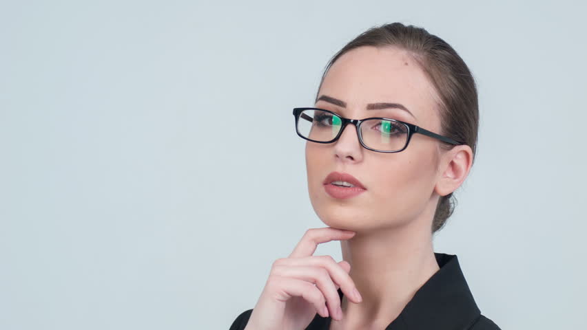 Tips for Choosing the Best Summer Eyeglasses Online